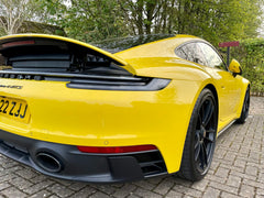 Porsche 911 Carrera 4 GTS