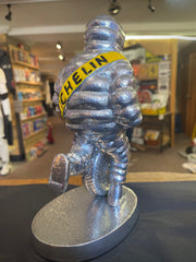 VINTAGE TYRE STYLE Man with Tyre