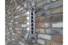 MAN CAVE BAR / GARAGE / BEER LIGHT UP SIGN ** BEST SELLING **