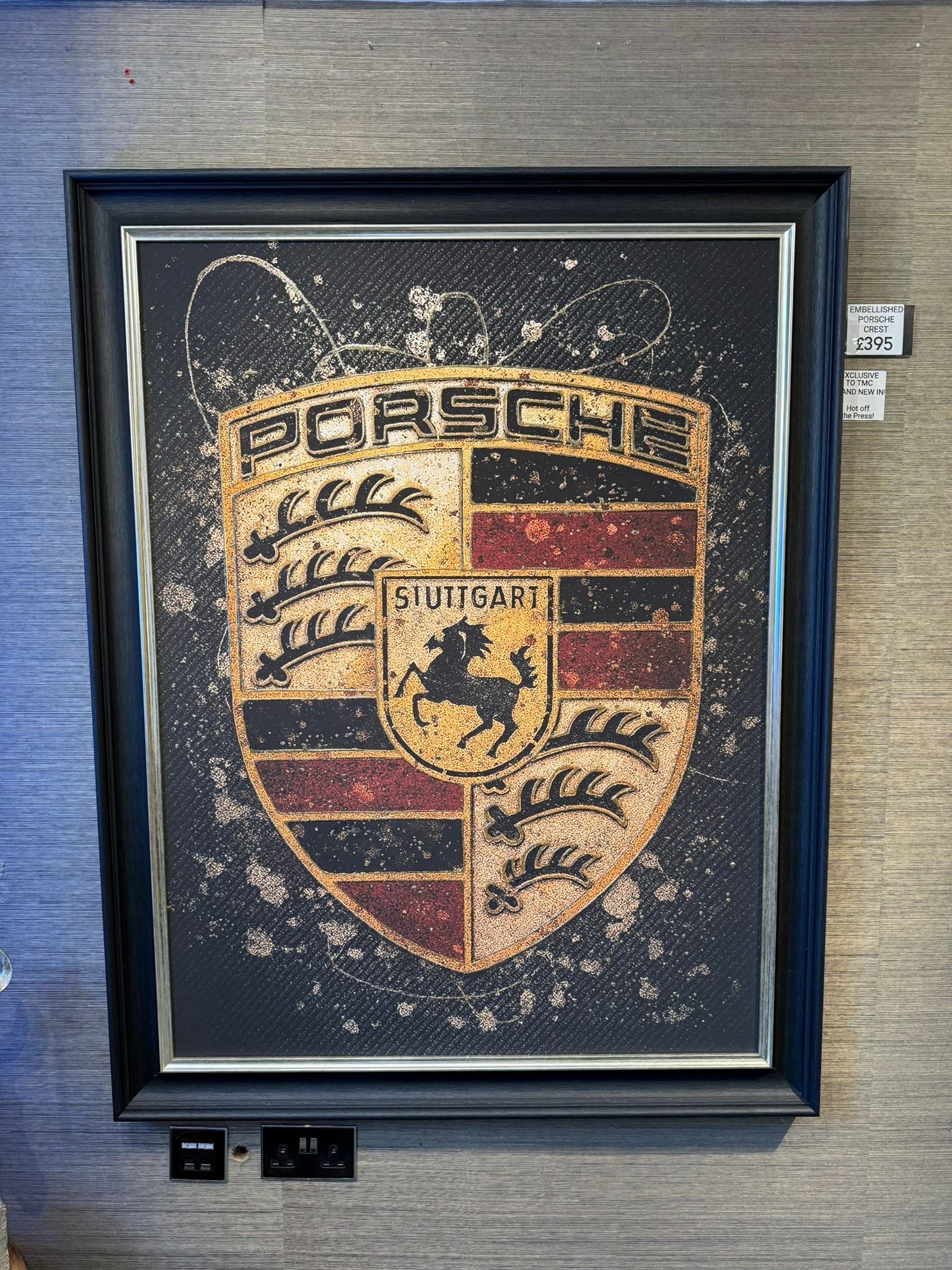 ART CAVE - Porsche Crest Ex-Large 120x90 - The Man Cave Broadway