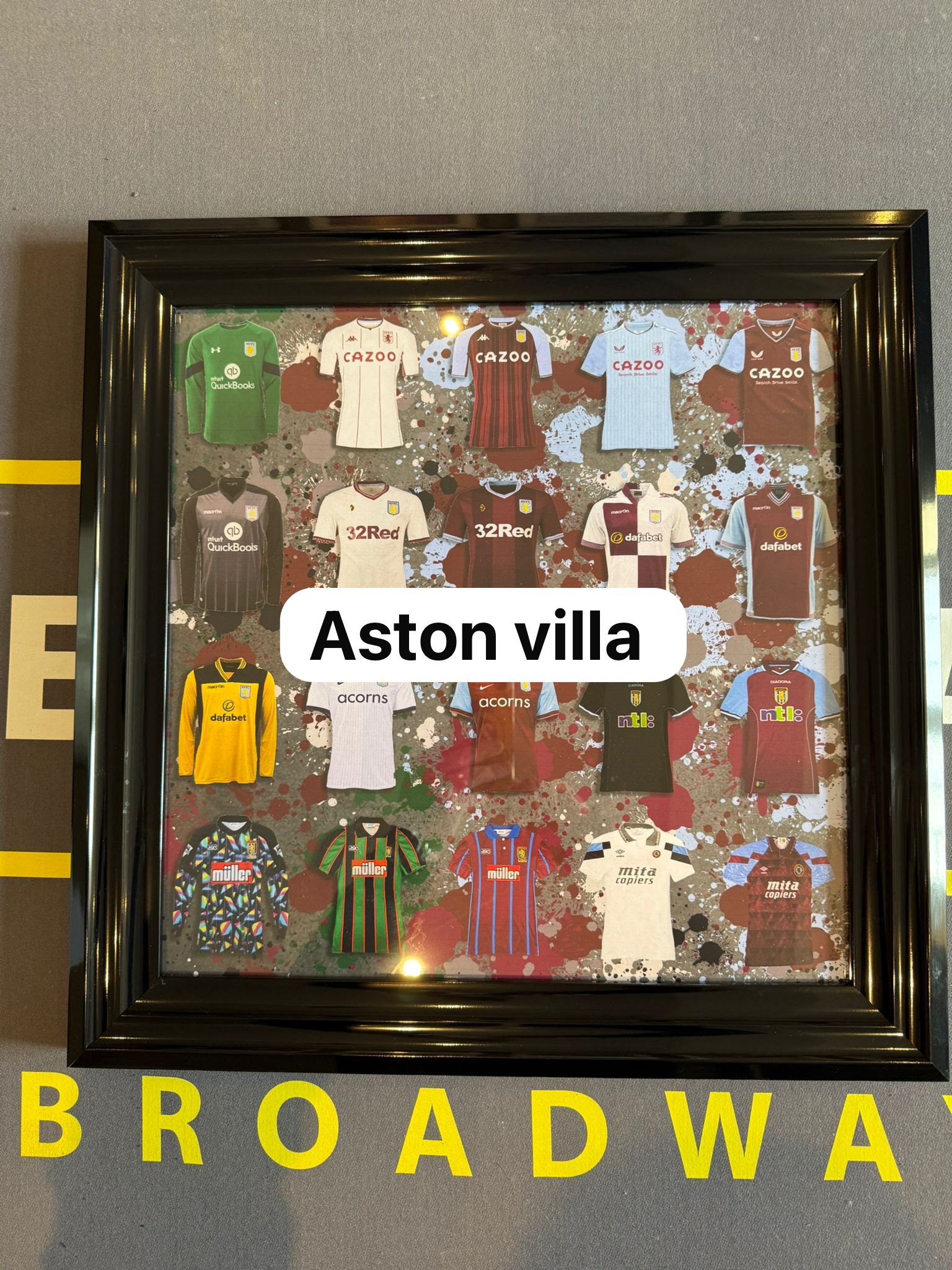 ART CAVE - RETRO FOOTBALL SHIRT PICTURE 40x40 - The Man Cave Broadway