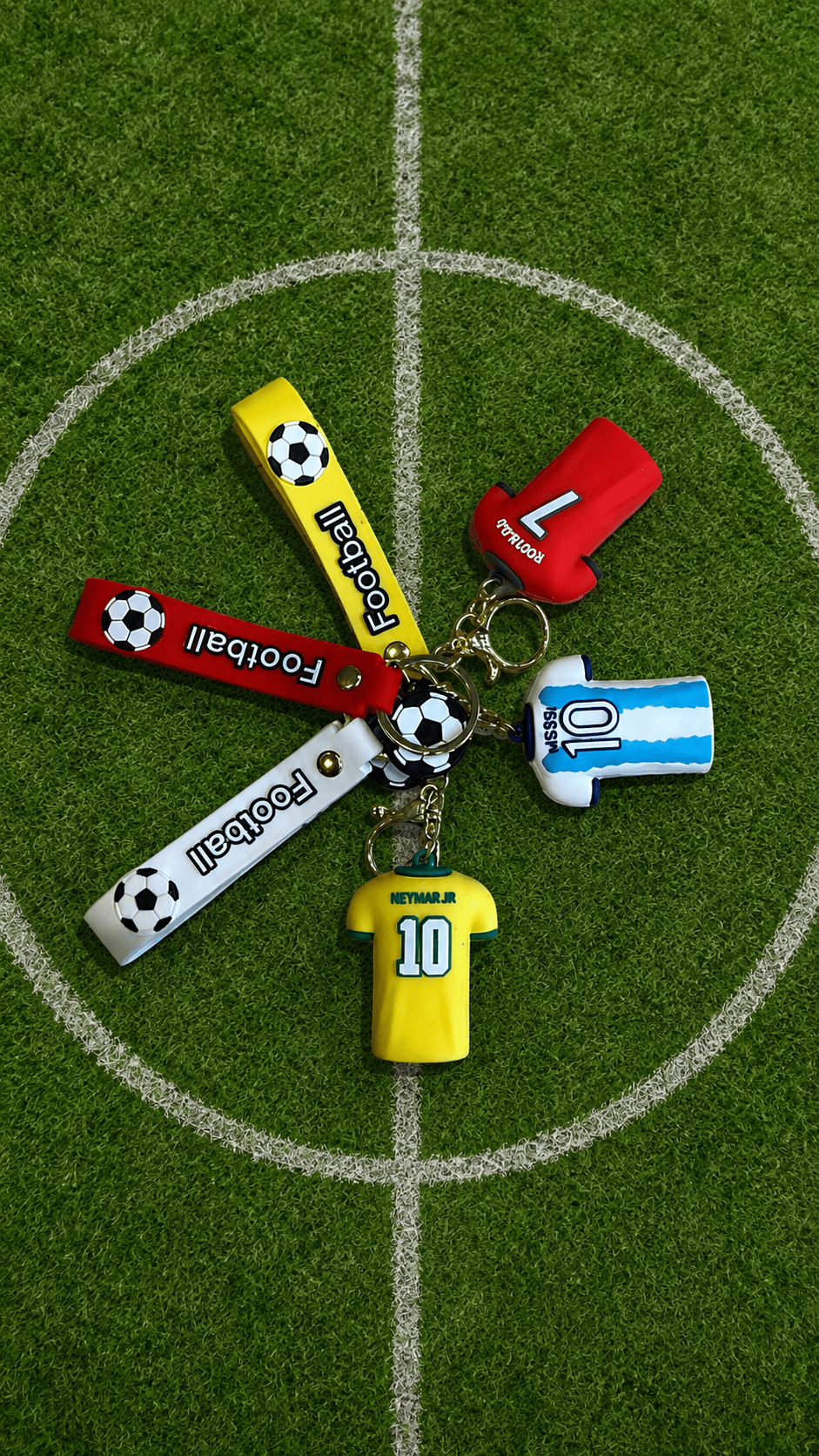 FOOTBALL HERO KEYRINGS MESSI / RONALDO Football - The Man Cave Broadway