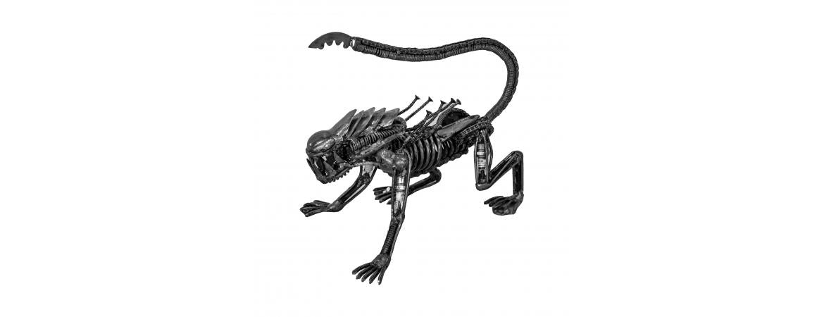 ALIEN FILM METAL ARTWORK FIGURE