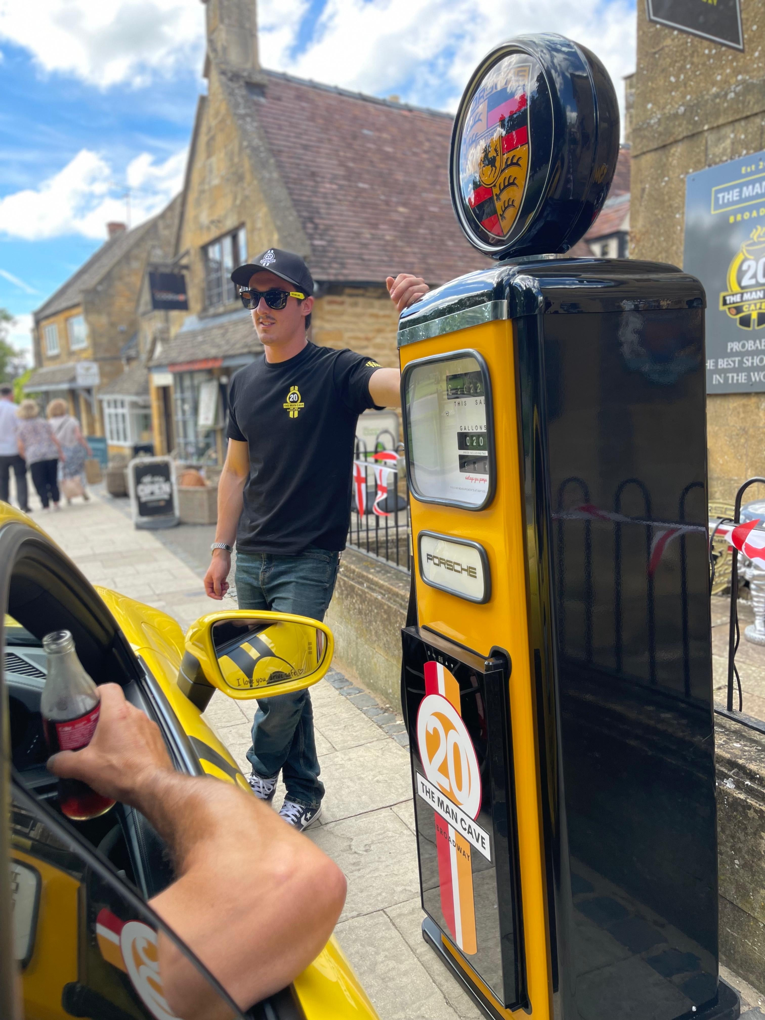 Vintage Style Petrol/Gas Pump with Integral Beer Fridge/Wine Chiller