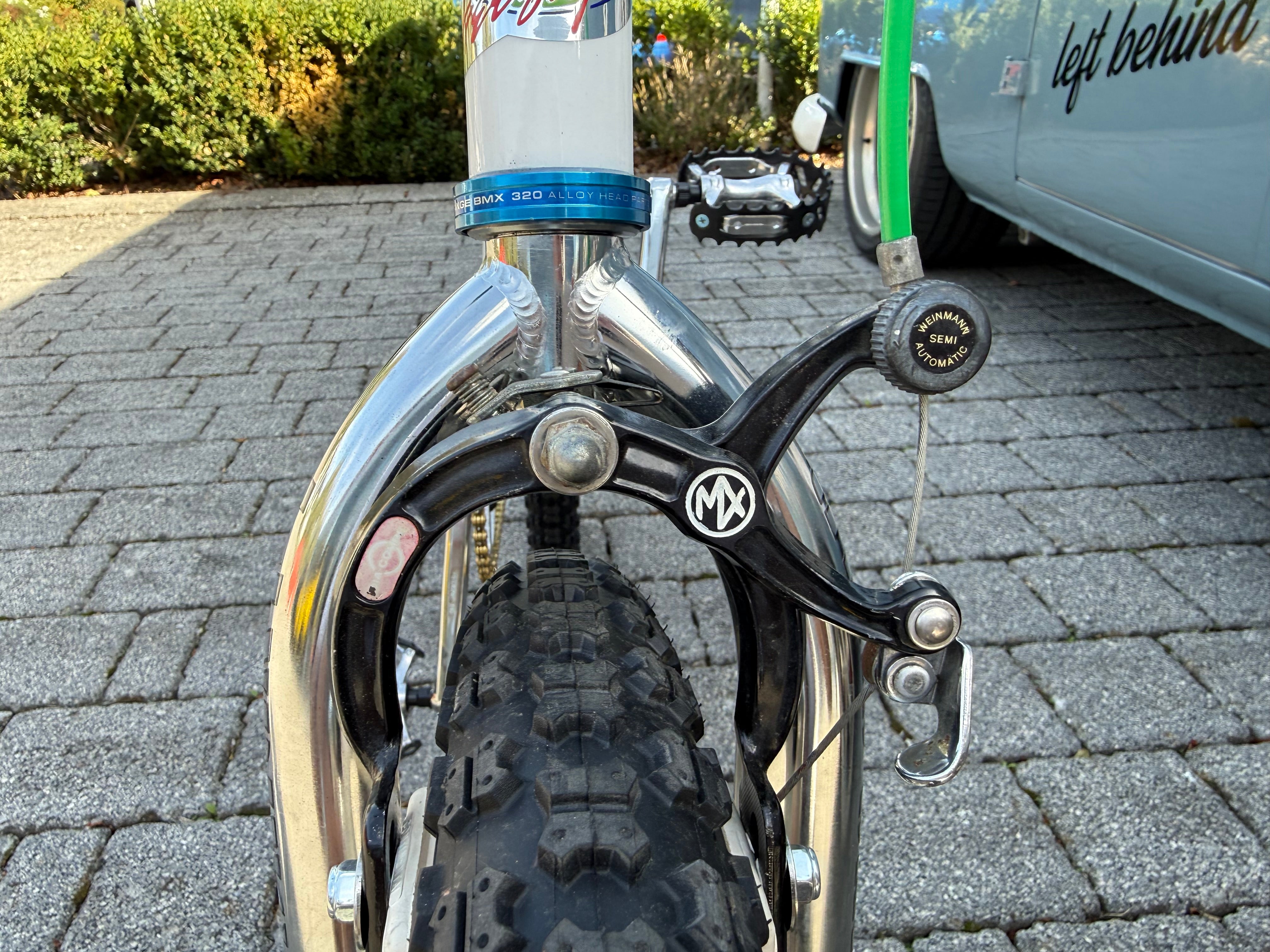 GENUINE 1984 Haro Freestyler BMX signed by Bob Haro!