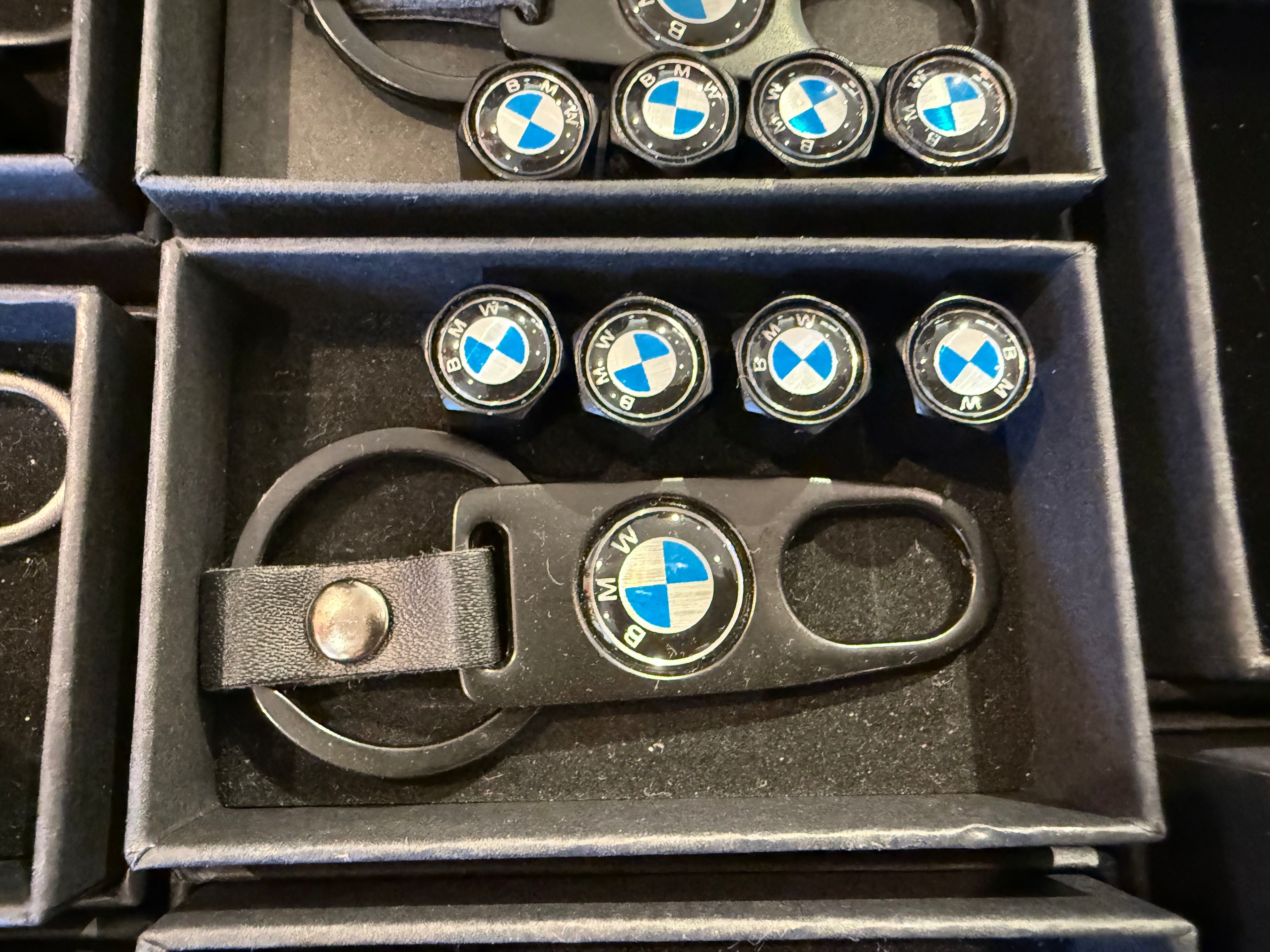 Car / SUPER CAR Dust Valve Cap Set