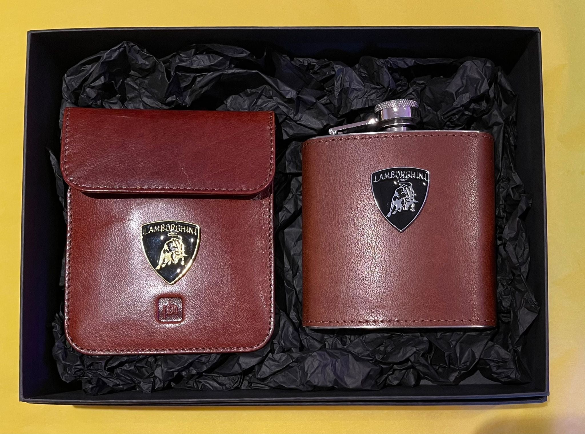 HIP FLASK / KEY POUCH / GIFT SET / RFID / PORSCHE / LAMBORGHINI / FERRAI / KEY RING / SOFT LEATHER