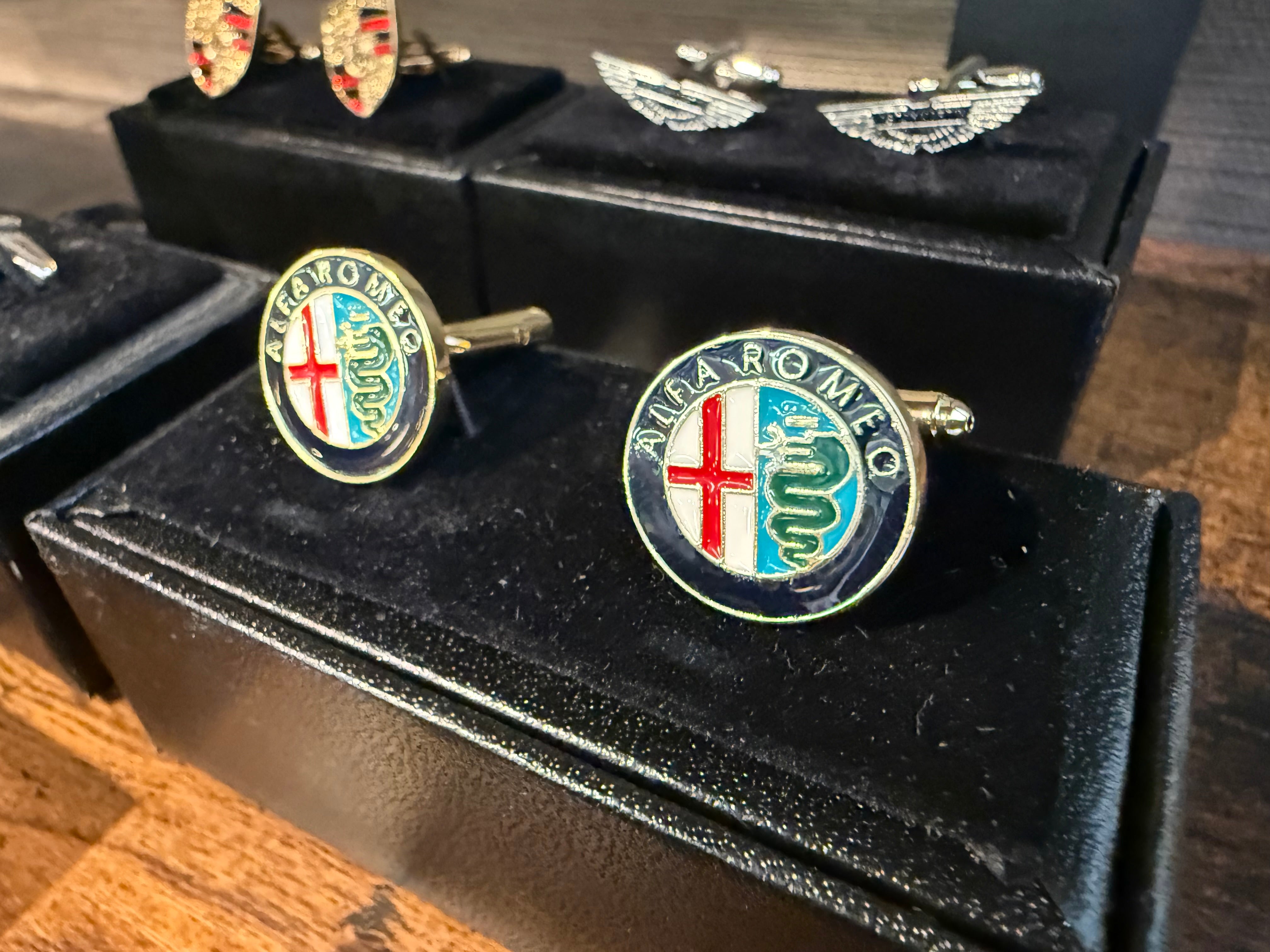 Cool Men's Cuff Links / Car / Airplane / Cufflinks
