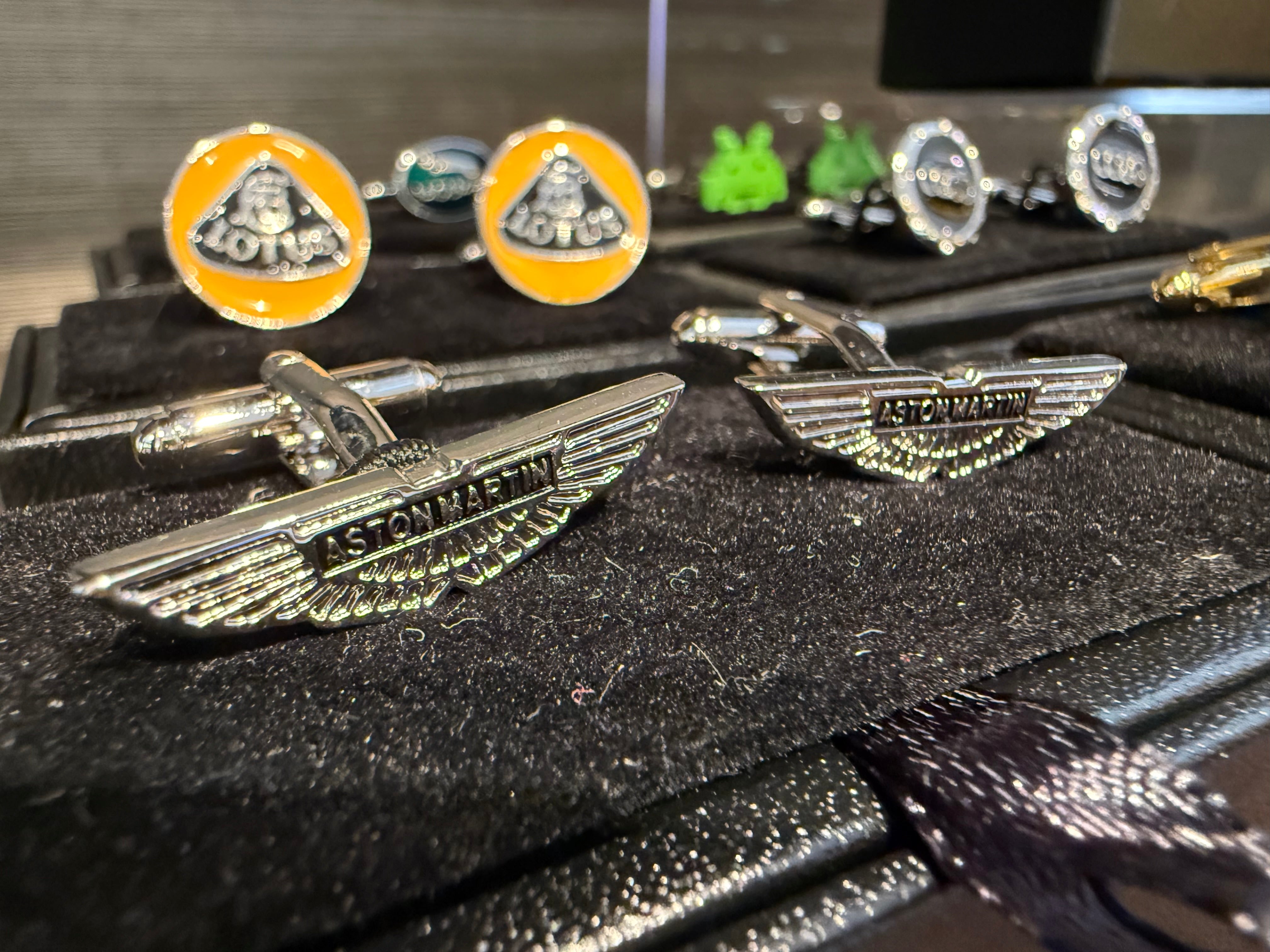 Cool Men's Cuff Links / Car / Airplane / Cufflinks