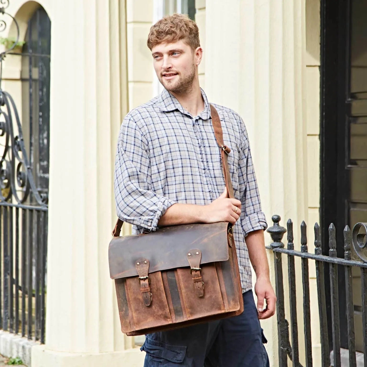 MENS LEATHER LAPTOP BAG BUSINESS / WORK / UNIVERSITY SATCHEL / BAG