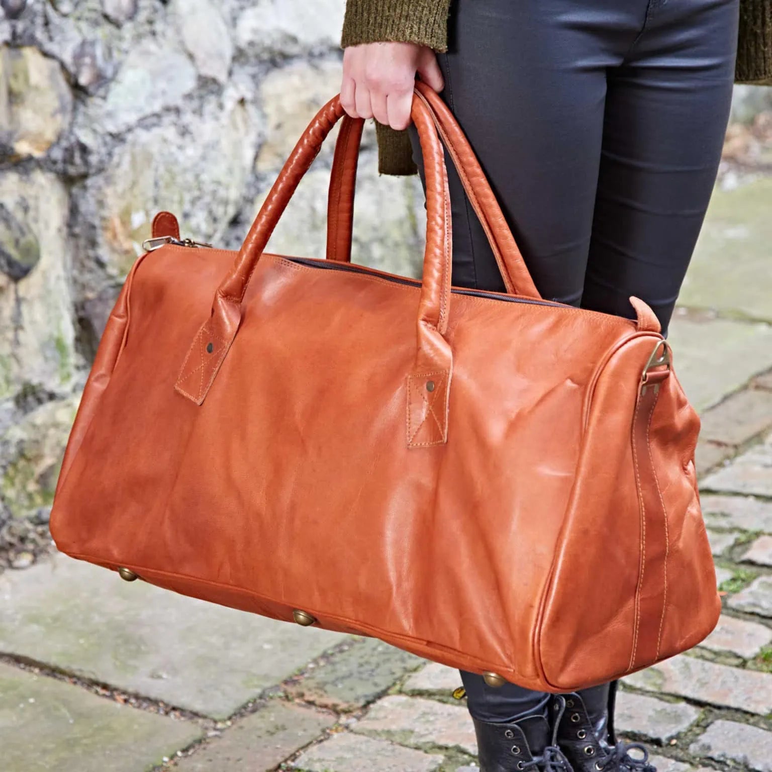 LEATHER HOLD-ALL GYM BAG