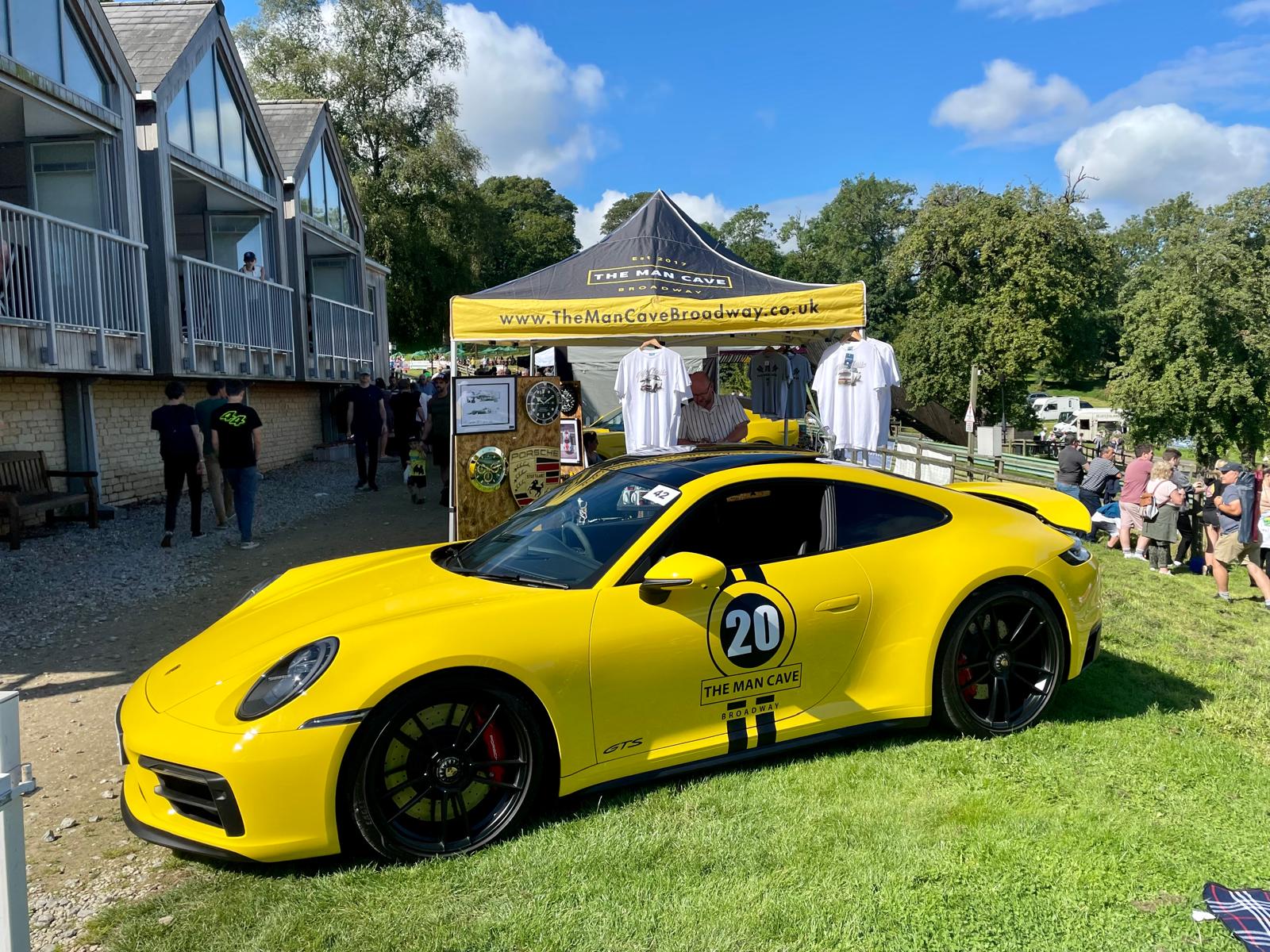 Porsche 911 Carrera 4 GTS