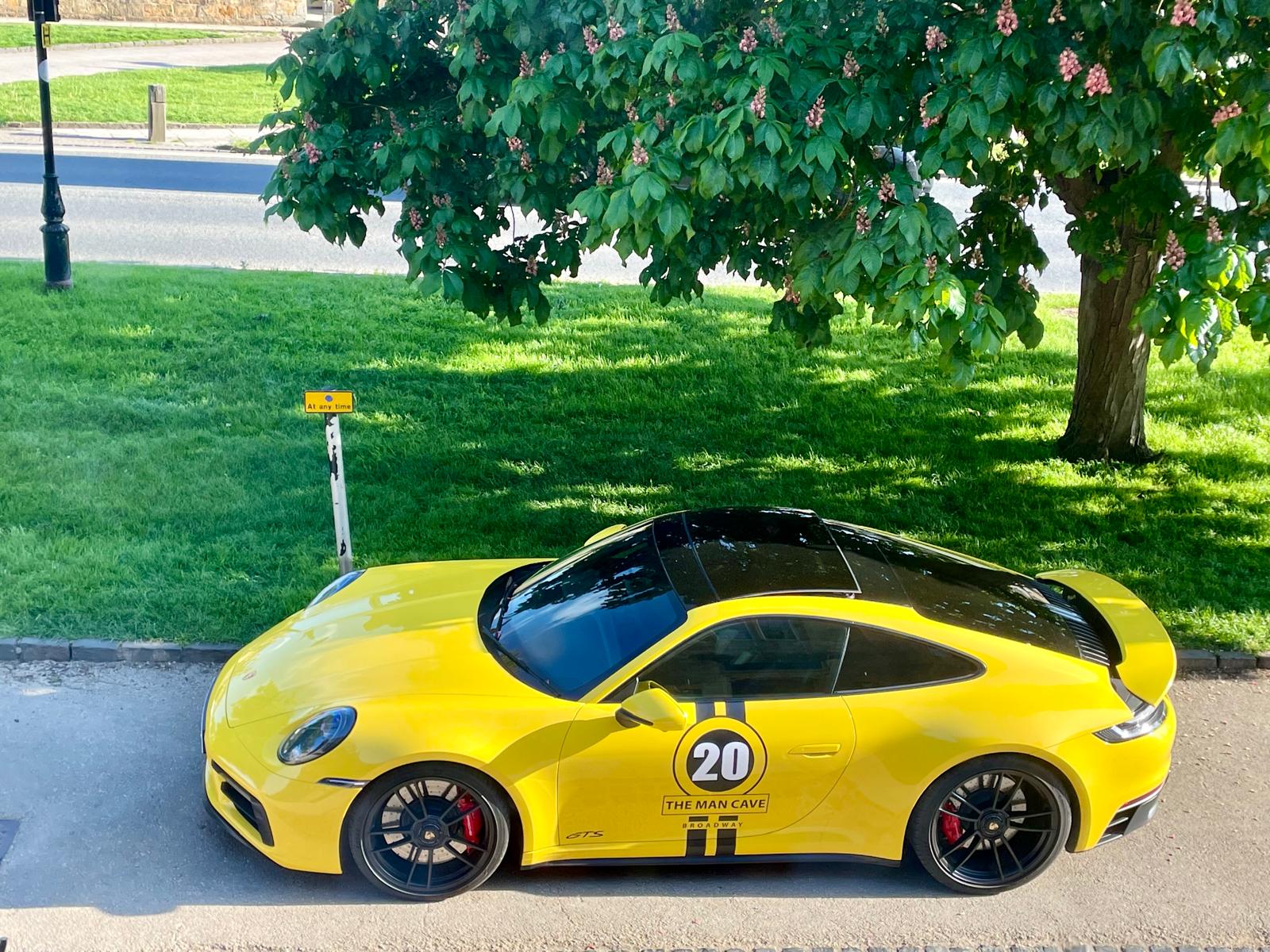 Porsche 911 Carrera 4 GTS