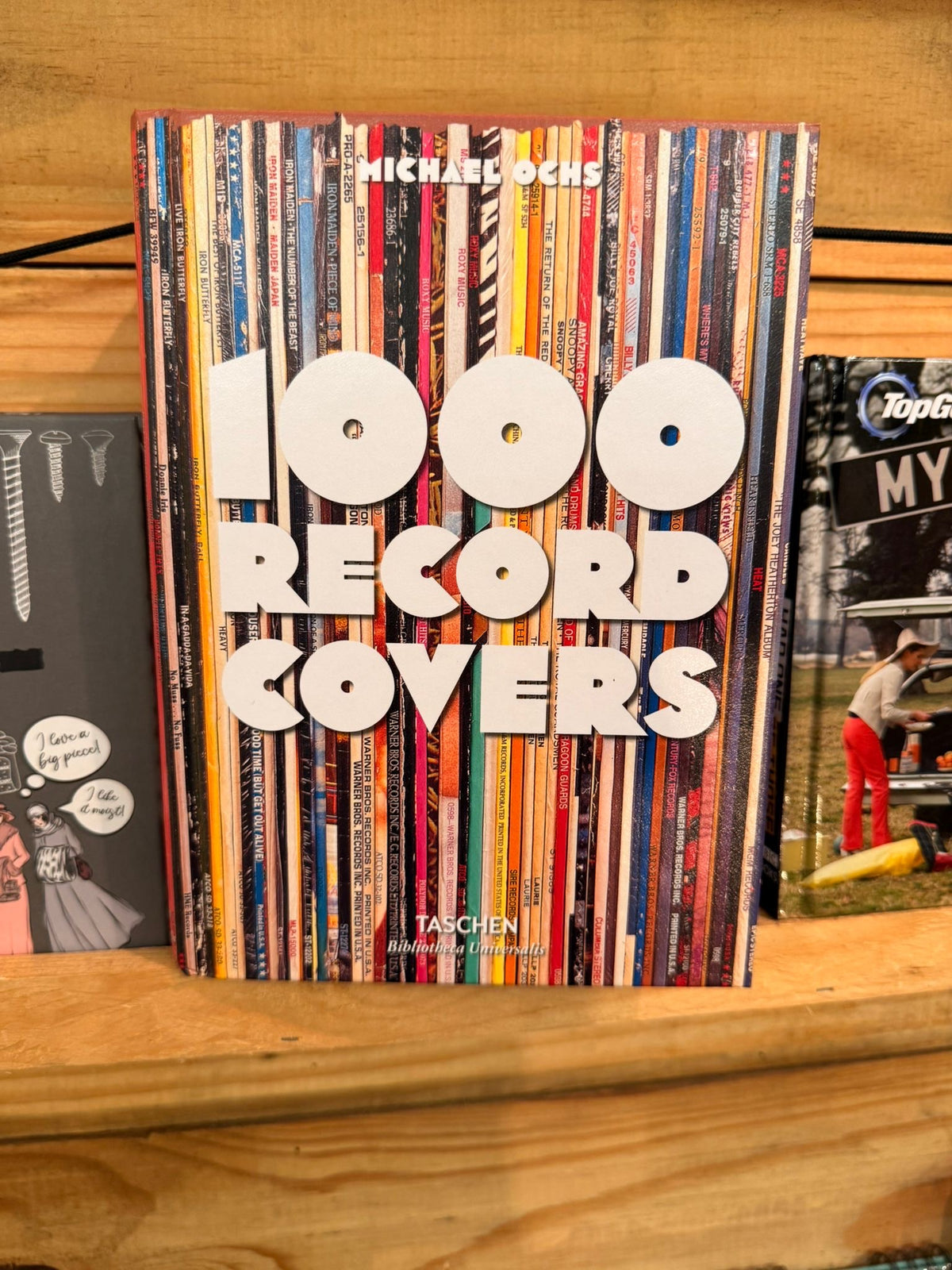 BOOK - 1000 RECORD COVERS