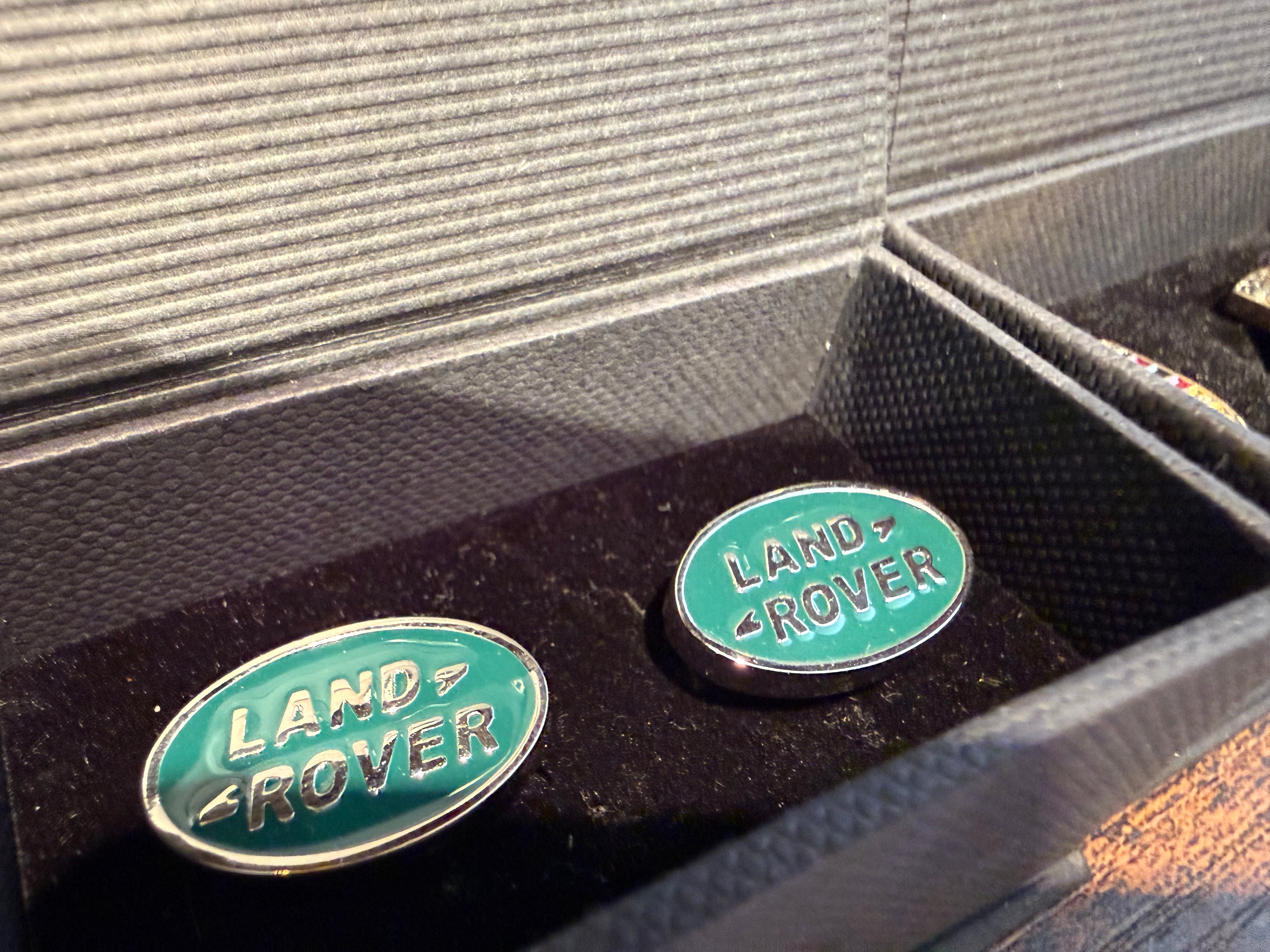 Cool Men's Cuff Links / Car / Airplane / Cufflinks