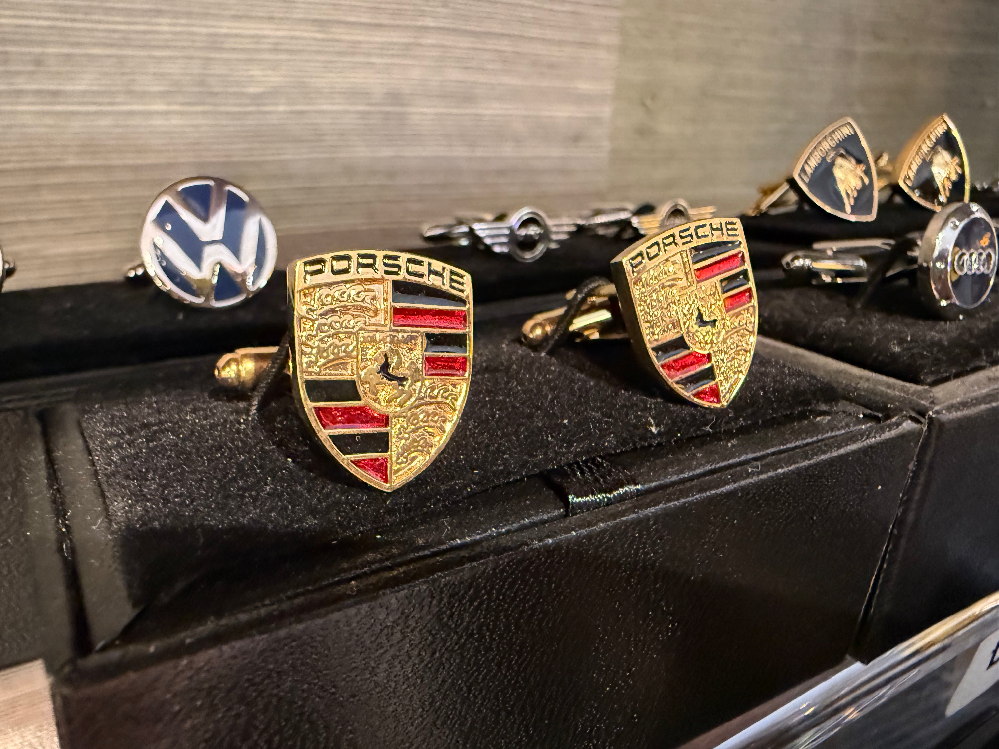 Cool Men's Cuff Links / Car / Airplane / Cufflinks
