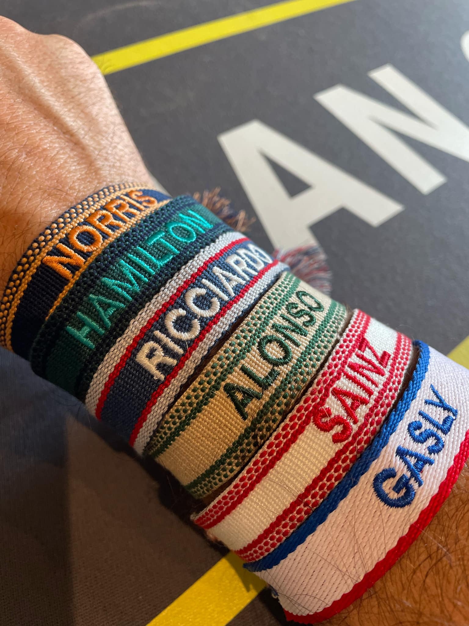 FORMULA ONE WRISTBANDS / BRACELETS/ NORRIS / HAMILTON/ ALONSO