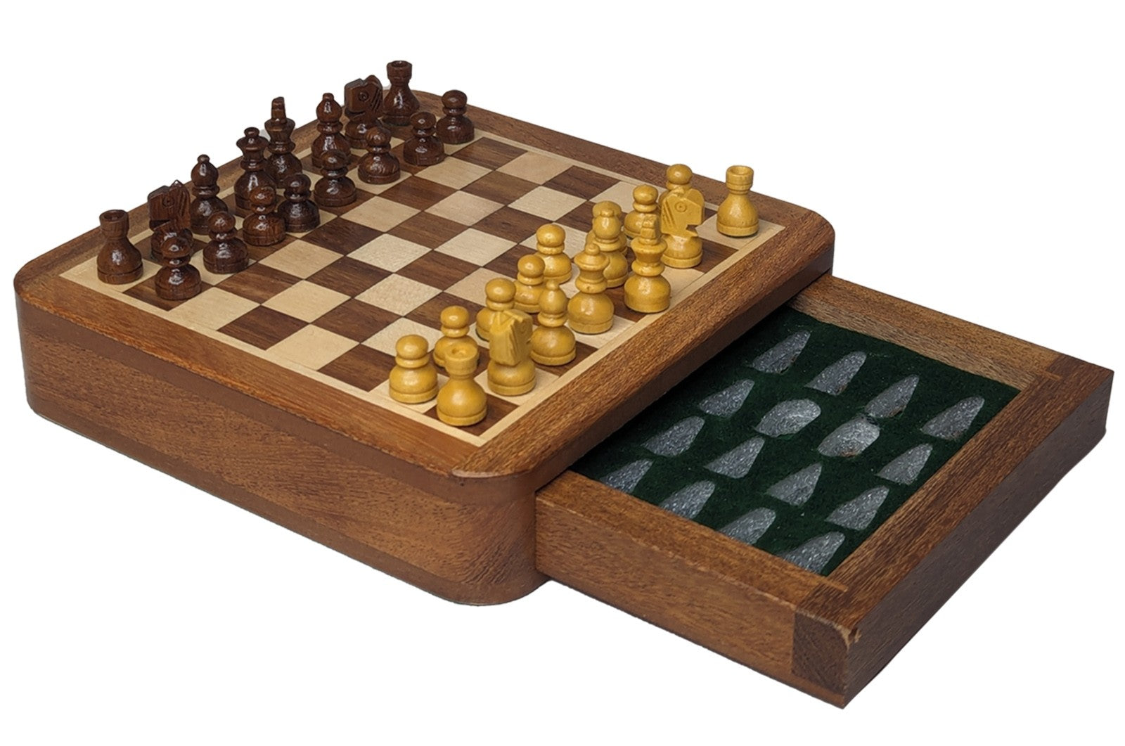 WOODEN MAGNETIC CHESS BOARD / Perfect Travel Companion