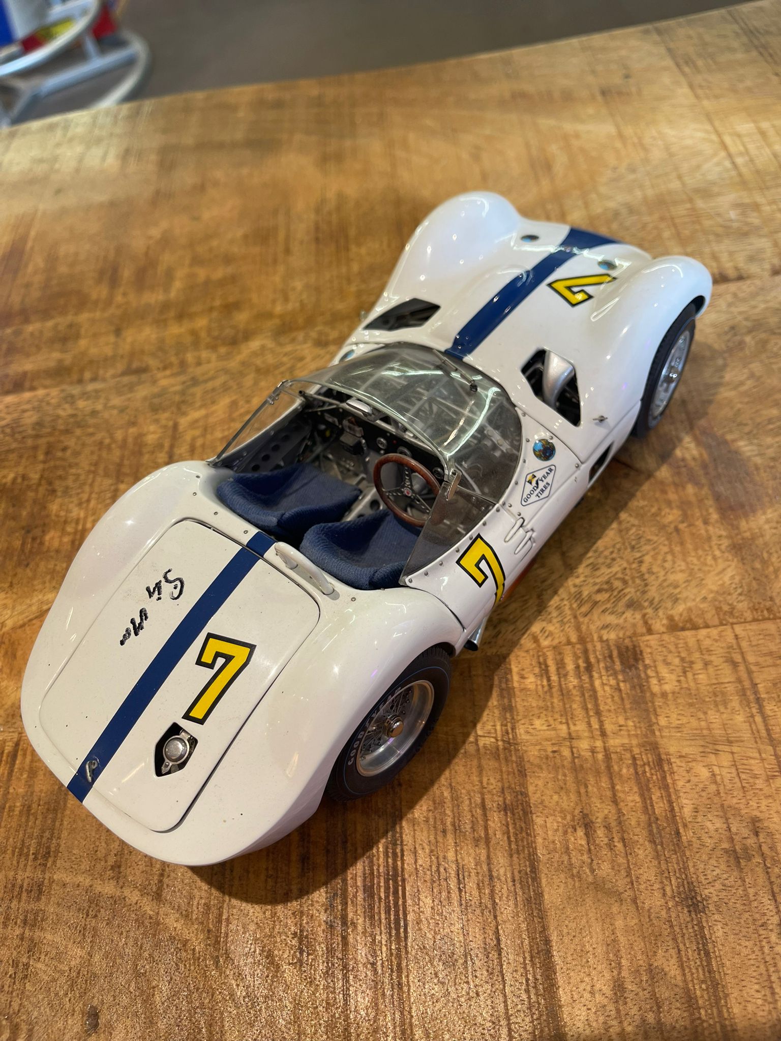 CMC Maserati Tipo 61 Birdcage GP Cuba / Havanna 1960 Sieger Stirling Moss 1:18 model car