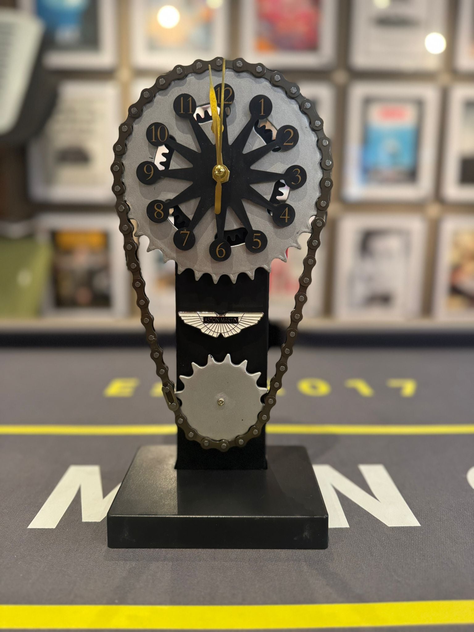 CHAIN & COG CLOCK - MOVING TIME PIECE