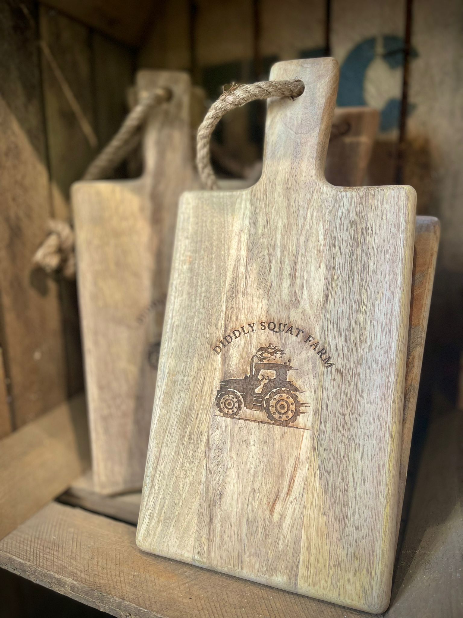 DIDDLY SQUAT FARM JEREMYS WOOD LUXURIOUS CHOPPING BOARD CLARKSONS FARM