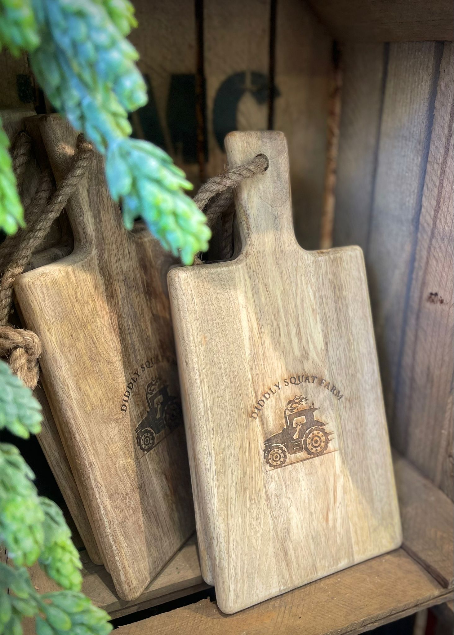 DIDDLY SQUAT FARM JEREMYS WOOD LUXURIOUS CHOPPING BOARD CLARKSONS FARM