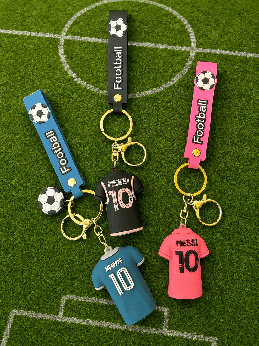 FOOTBALL HERO KEYRINGS MESSI / RONALDO Football - The Man Cave Broadway
