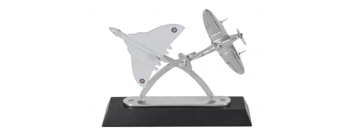 SPITFIRE / VULCAN AIRCRAFT/ PLANE MODEL - The Man Cave Broadway
