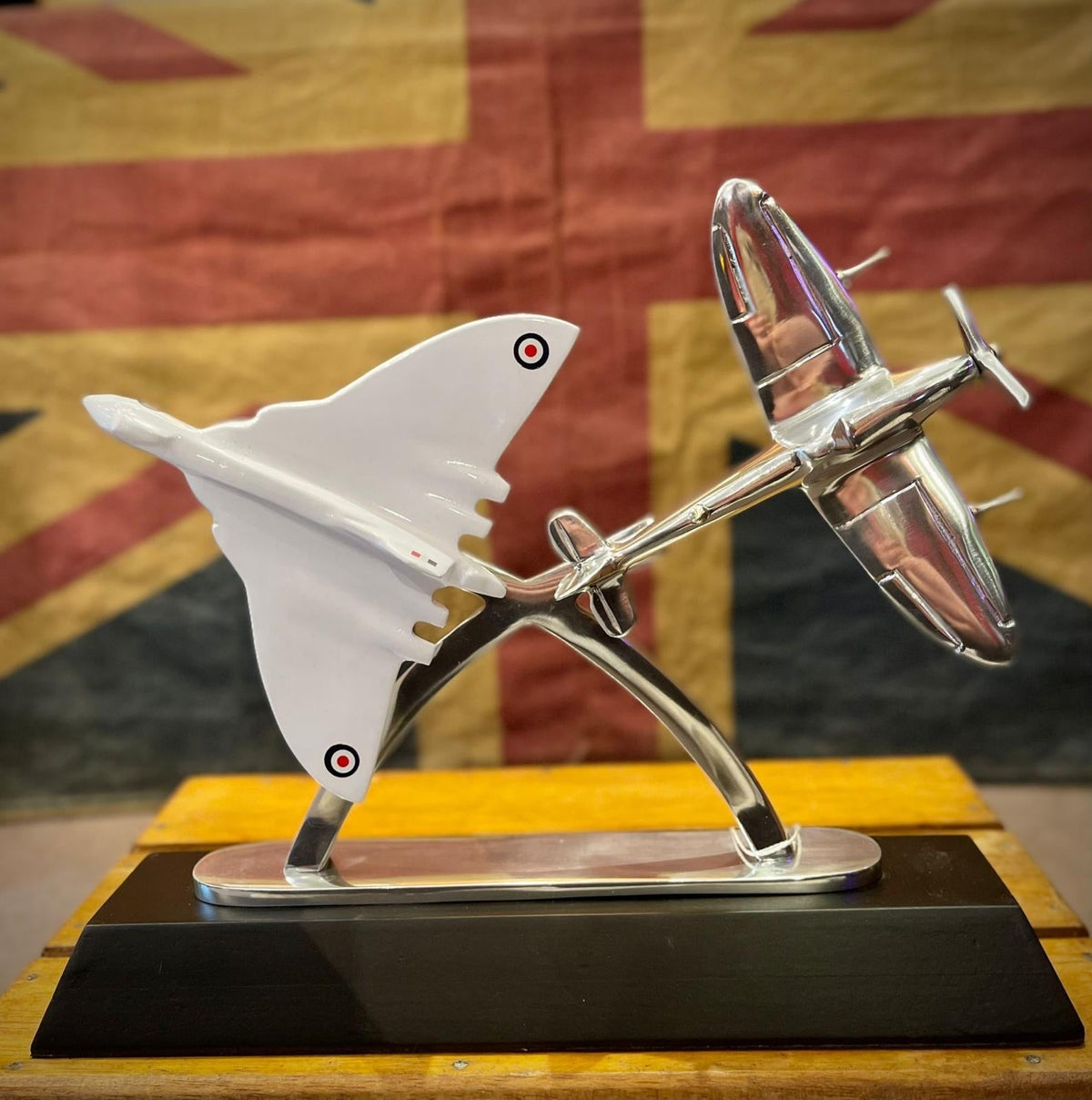SPITFIRE / VULCAN AIRCRAFT/ PLANE MODEL - The Man Cave Broadway