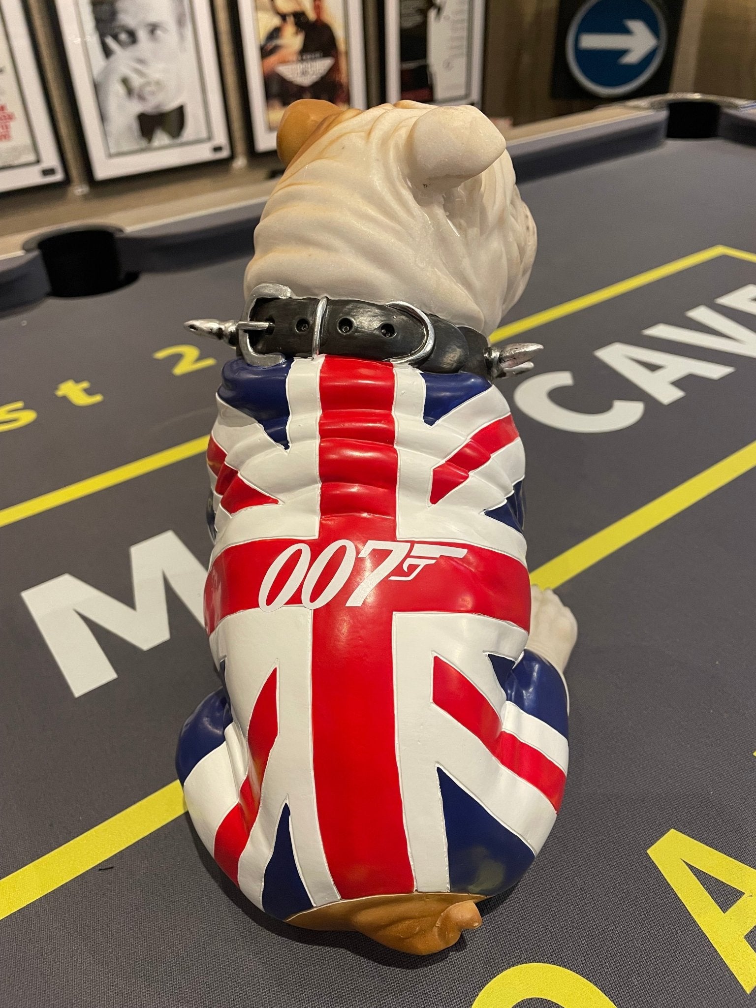 Union Jack Bulldog / JAMES BOND BULL DOG - The Man Cave Broadway