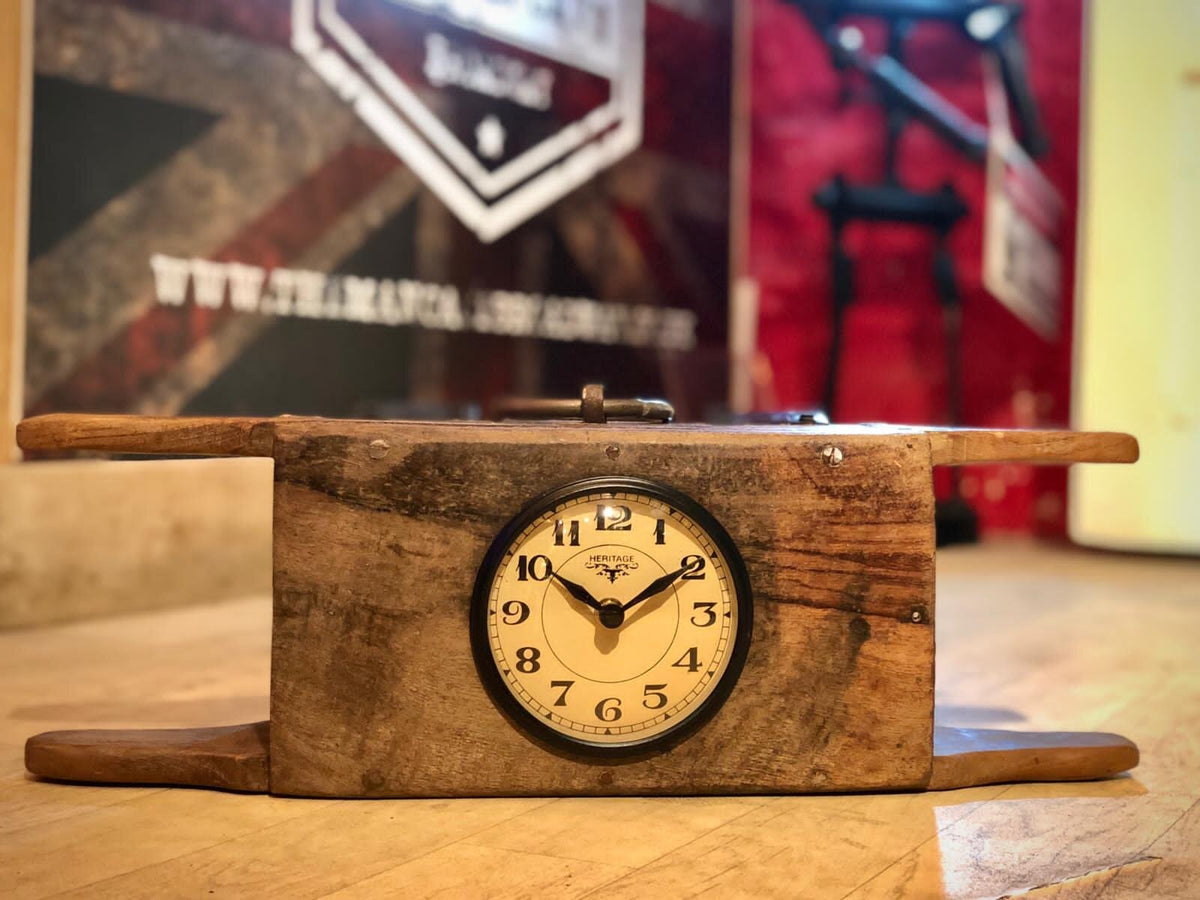 Up-Cycled Brick Mould Clock with Ring Handle